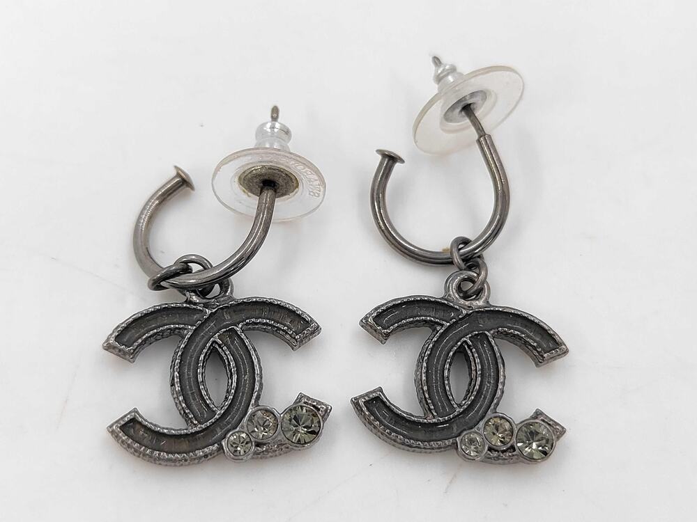 120 CHANEL Earrings